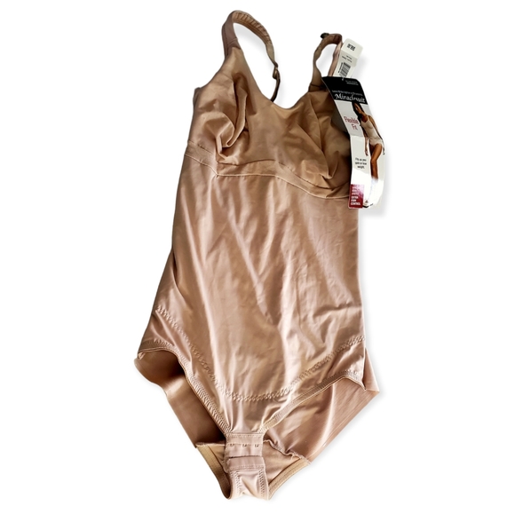 Miraclesuit Intimates & Sleepwear Nwt New Miraclesuit Shapewear